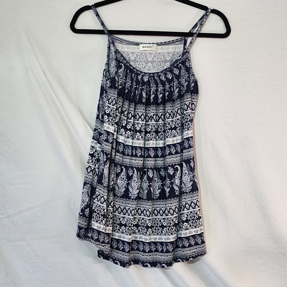 ECI Women's Patterned Camisole Top - Navy and White